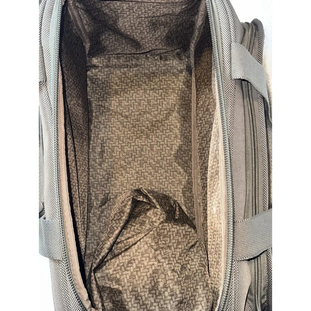 Tommy Bahama Essentials Travel Carry On Overnight Green Canvas Duffle Bag